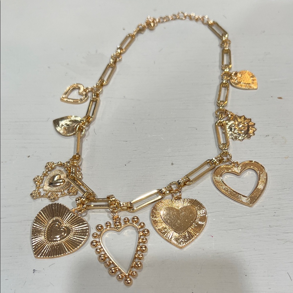 Chic Gold Heart Charm Necklace